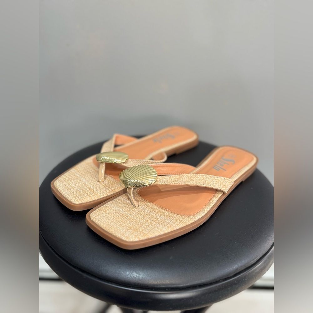 Tan SHEIN Shell Rattan Slides Size 8 NWOT